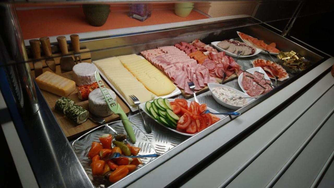 Hotel-Restaurant Christine Lubz Ngoại thất bức ảnh