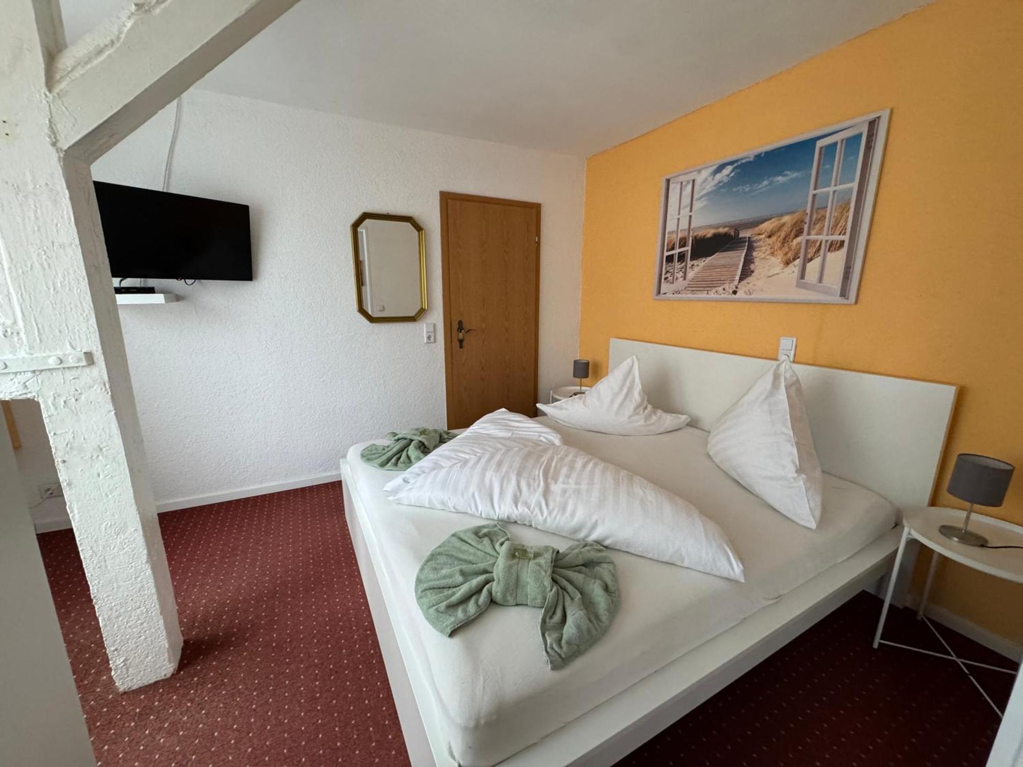 Hotel-Restaurant Christine Lubz Ngoại thất bức ảnh