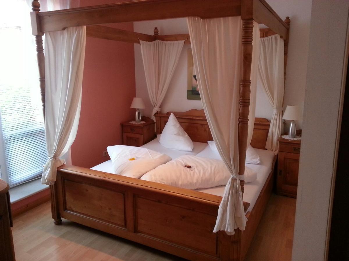Hotel-Restaurant Christine Lubz Ngoại thất bức ảnh